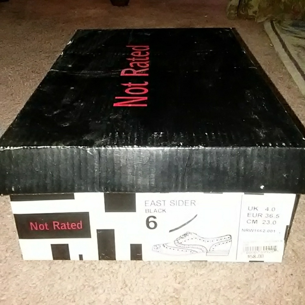 Shoes - Picture 4 of 4